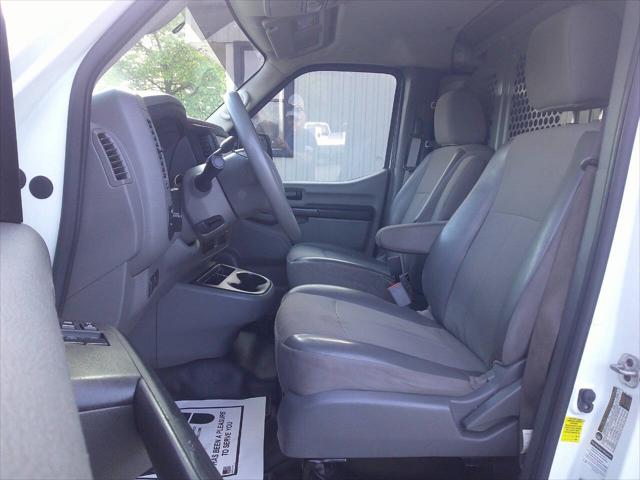 2020 Nissan 1500 SV Standard Roof V6
