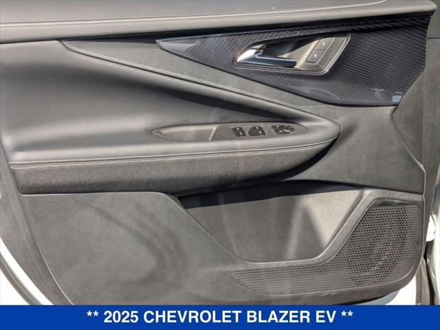 2025 Chevrolet V Blazer LT AWD