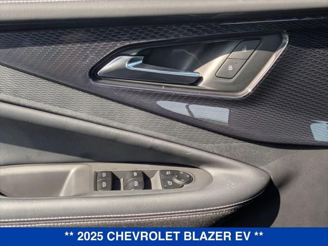 2025 Chevrolet V Blazer LT AWD