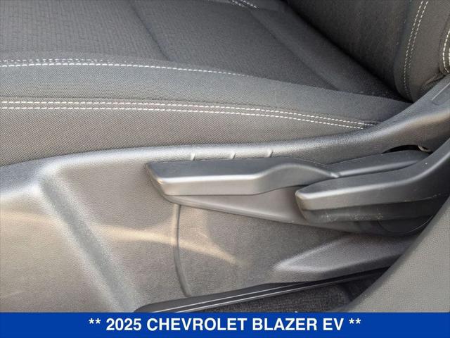 2025 Chevrolet V Blazer LT AWD