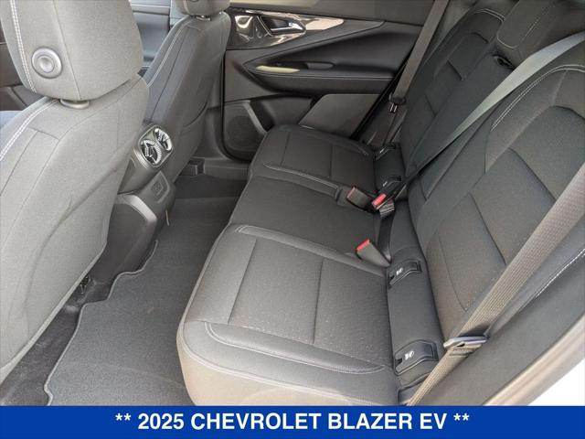 2025 Chevrolet V Blazer LT AWD