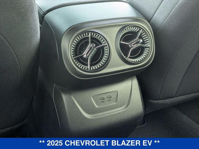 2025 Chevrolet V Blazer LT AWD