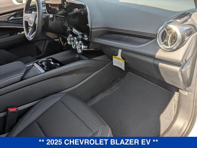 2025 Chevrolet V Blazer LT AWD