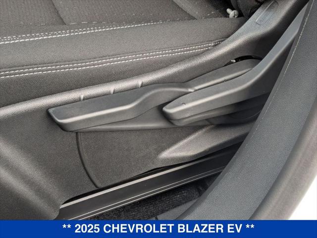 2025 Chevrolet V Blazer LT AWD