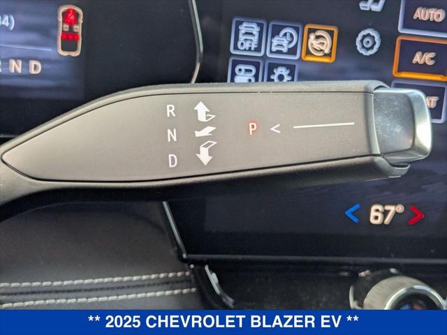2025 Chevrolet V Blazer LT AWD