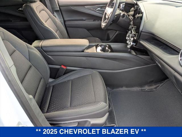 2025 Chevrolet V Blazer LT AWD