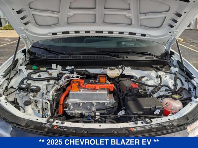 2025 Chevrolet V Blazer LT AWD