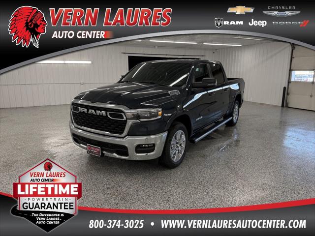 2025 RAM Ram 1500 RAM 1500 BIG HORN CREW CAB 4X4 57 BOX
