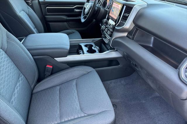 2025 Ram 1500 Big Horn Crew Cab 4x2 5'7" Box