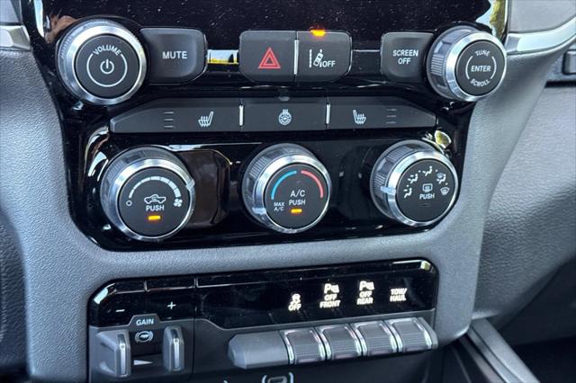 2025 Ram 1500 Big Horn Crew Cab 4x2 5'7" Box