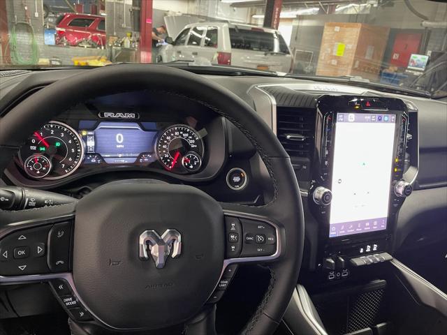2025 RAM Ram 1500 RAM 1500 BIG HORN CREW CAB 4X4 57 BOX
