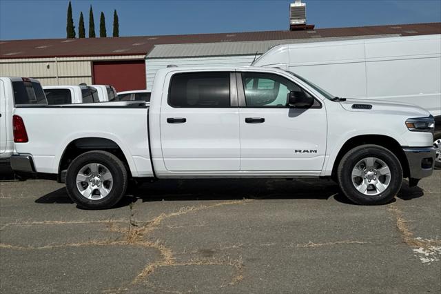 2025 RAM Ram 1500 RAM 1500 BIG HORN CREW CAB 4X2 57 BOX