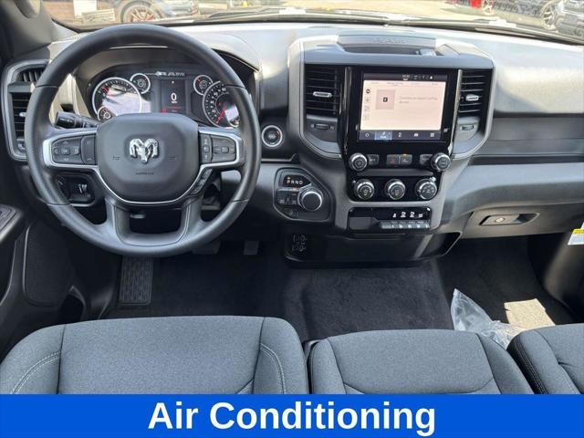 2025 RAM Ram 1500 RAM 1500 TRADESMAN CREW CAB 4X4 57 BOX