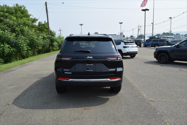 2025 Jeep Grand Cherokee GRAND CHEROKEE LAREDO X 4X4