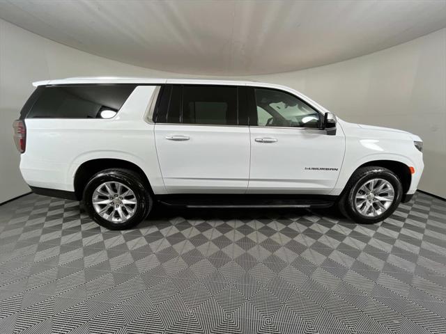 2023 Chevrolet Suburban 4WD Premier