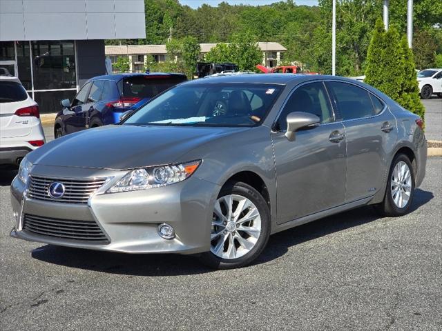 2015 Lexus ES 300h 300h