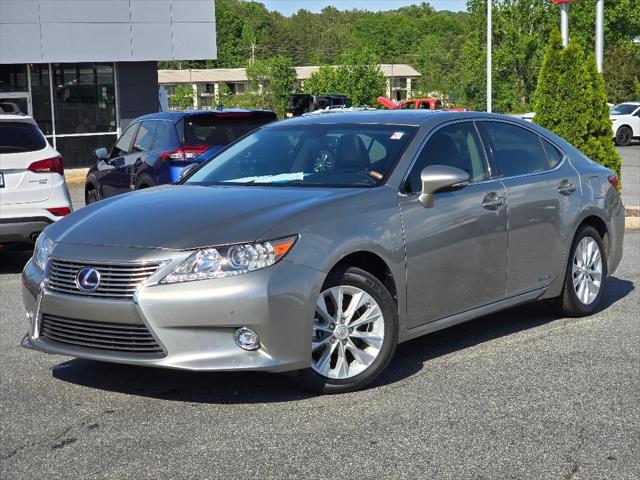 2015 Lexus ES 300h 300h