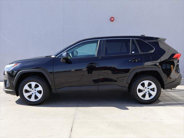 2024 Toyota RAV4 LE 2024 Toyota RAV4 LE