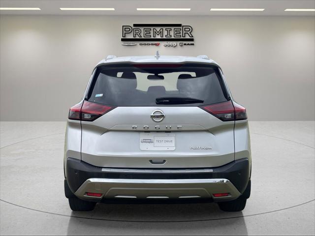2021 Nissan Rogue Platinum FWD