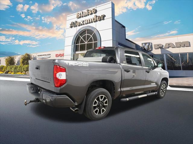 2016 Toyota Tundra SR5 5.7L V8