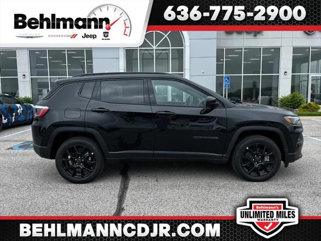 2025 Jeep Compass COMPASS LATITUDE 4X4
