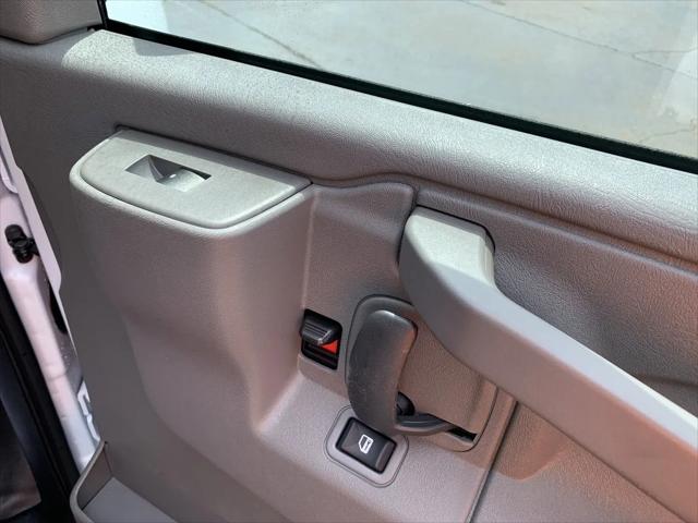 2025 Chevrolet Express Cargo Van RWD 2500 Regular Wheelbase WT