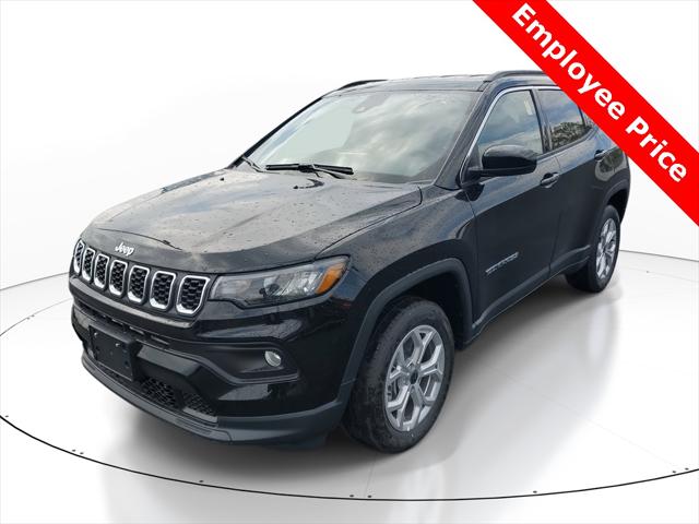 2025 Jeep Compass COMPASS LATITUDE 4X4