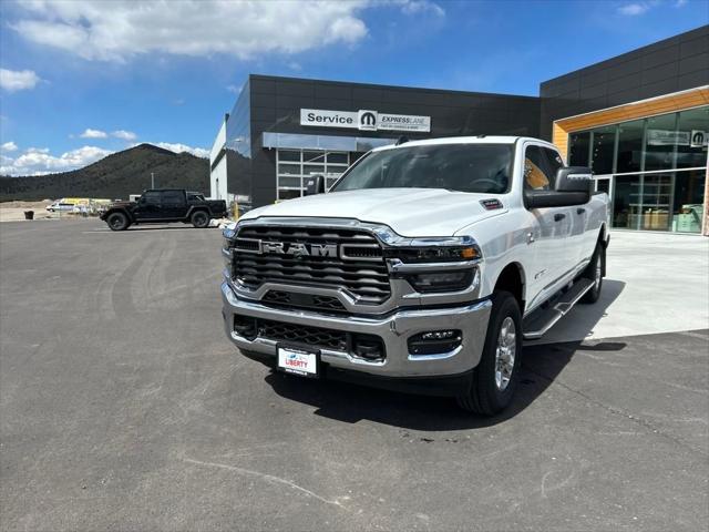 2025 RAM Ram 3500 RAM 3500 BIG HORN CREW CAB 4X4 8 BOX