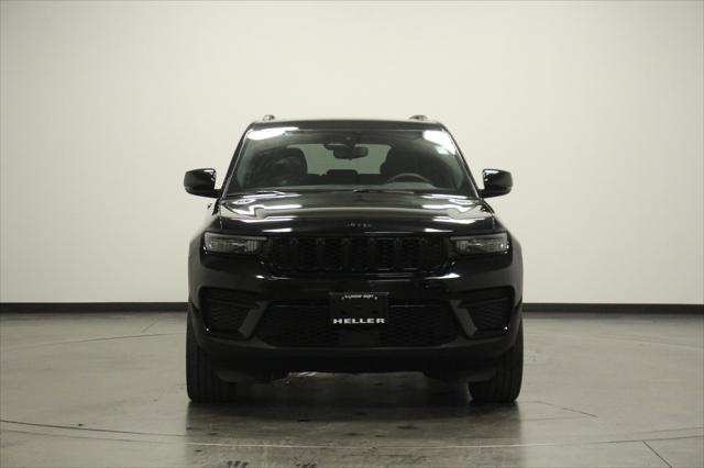 2023 Jeep Grand Cherokee Altitude 4x2