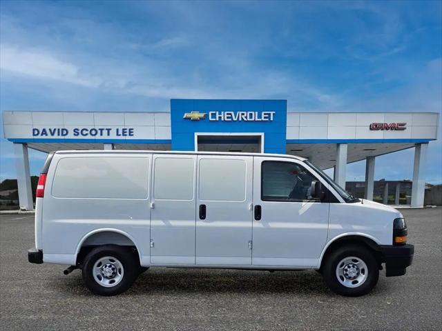 2025 Chevrolet Express Cargo Van RWD 2500 Regular Wheelbase WT