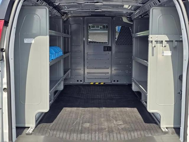 2025 Chevrolet Express Cargo Van RWD 2500 Regular Wheelbase WT
