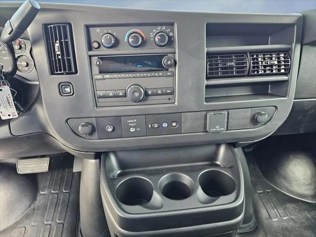2025 Chevrolet Express Cargo Van RWD 2500 Regular Wheelbase WT