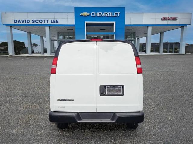 2025 Chevrolet Express Cargo Van RWD 2500 Regular Wheelbase WT