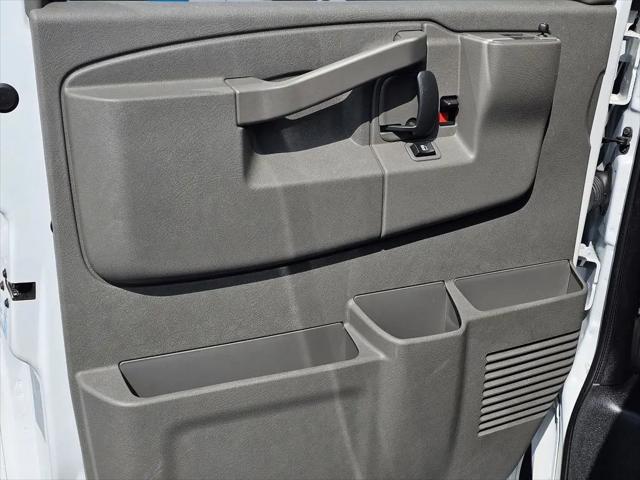 2025 Chevrolet Express Cargo Van RWD 2500 Regular Wheelbase WT