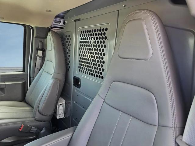 2025 Chevrolet Express Cargo Van RWD 2500 Regular Wheelbase WT