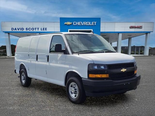2025 Chevrolet Express Cargo Van RWD 2500 Regular Wheelbase WT