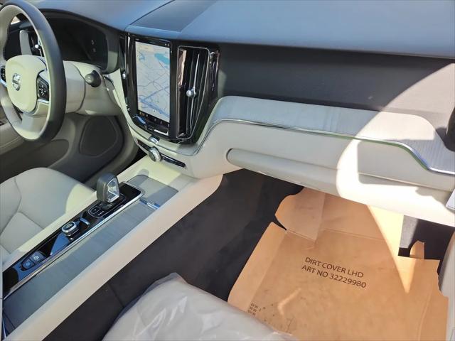 2025 Volvo XC60 Plug-In Hybrid Plus, T8 AWD Electric/Gasoline, Dark