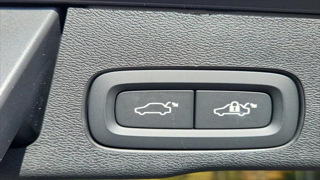 2025 Volvo XC60 Plug-In Hybrid Plus, T8 AWD Electric/Gasoline, Dark