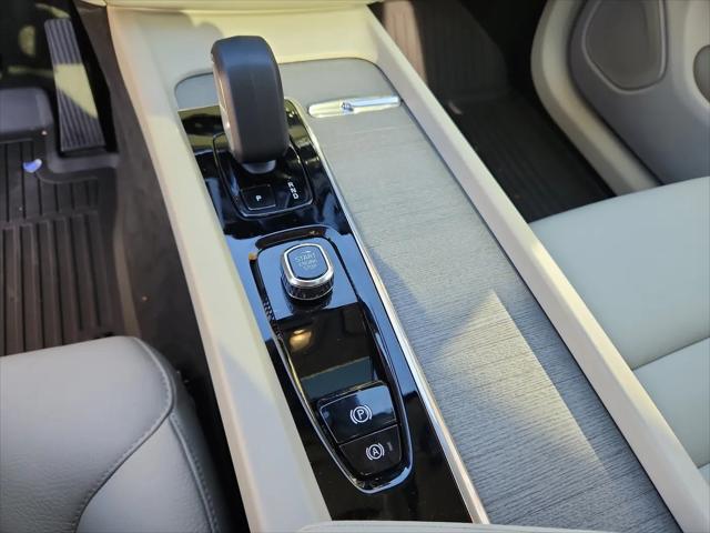 2025 Volvo XC60 Plug-In Hybrid Plus, T8 AWD Electric/Gasoline, Dark