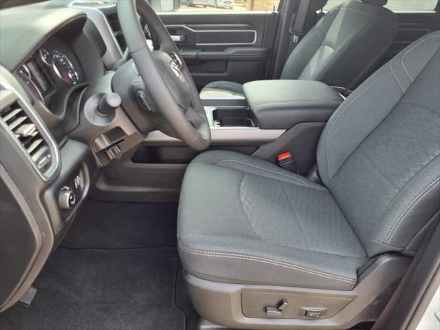 2025 RAM Ram 3500 RAM 3500 BIG HORN CREW CAB 4X4 8 BOX