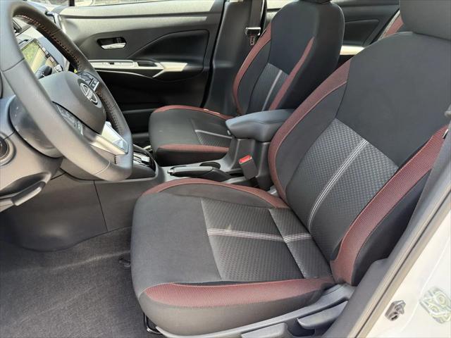2025 Nissan Versa 1.6 SR