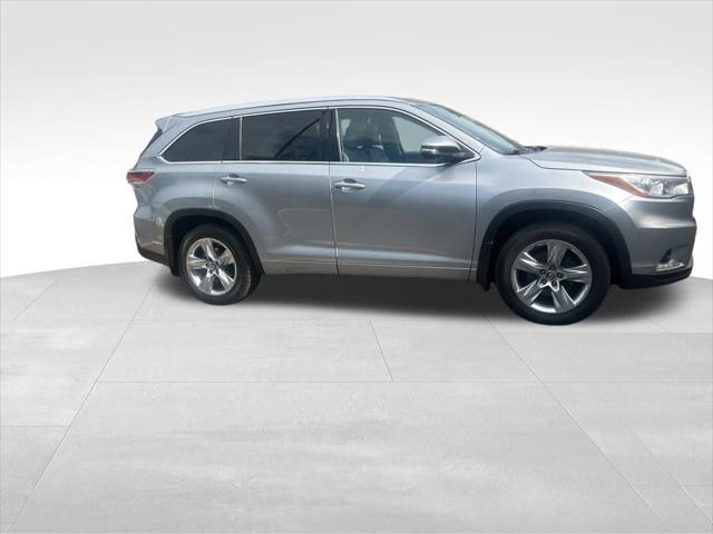 2016 Toyota Highlander Limited V6