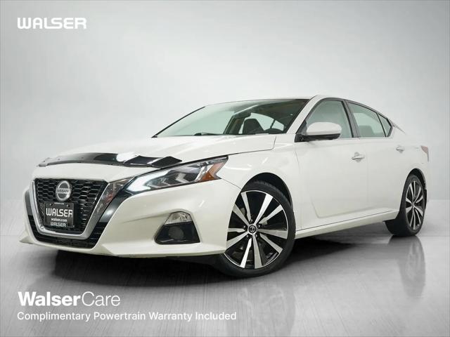 2019 Nissan Altima 2.5 Platinum for sale in Wayzata, MN