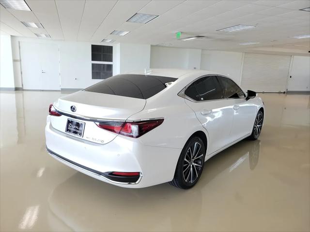 2024 Lexus ES 250 ES 250