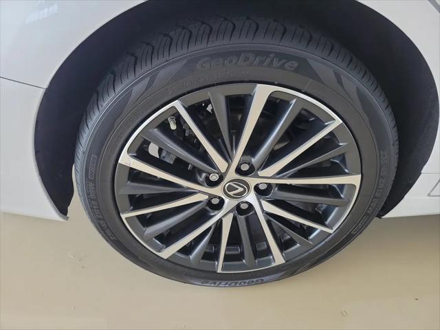 2024 Lexus ES 250 ES 250
