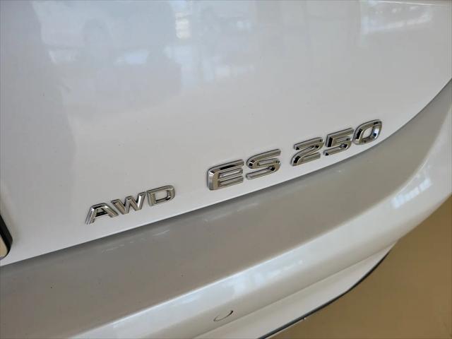2024 Lexus ES 250 ES 250