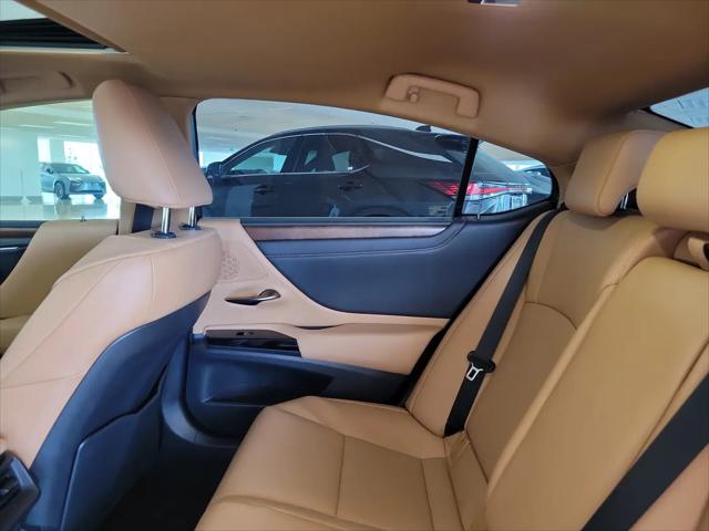 2024 Lexus ES 250 ES 250