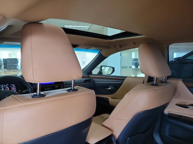 2024 Lexus ES 250 ES 250