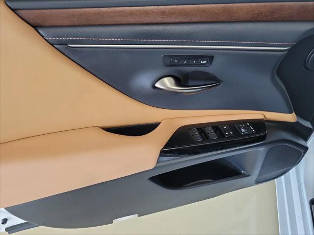 2024 Lexus ES 250 ES 250