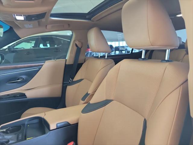2024 Lexus ES 250 ES 250
